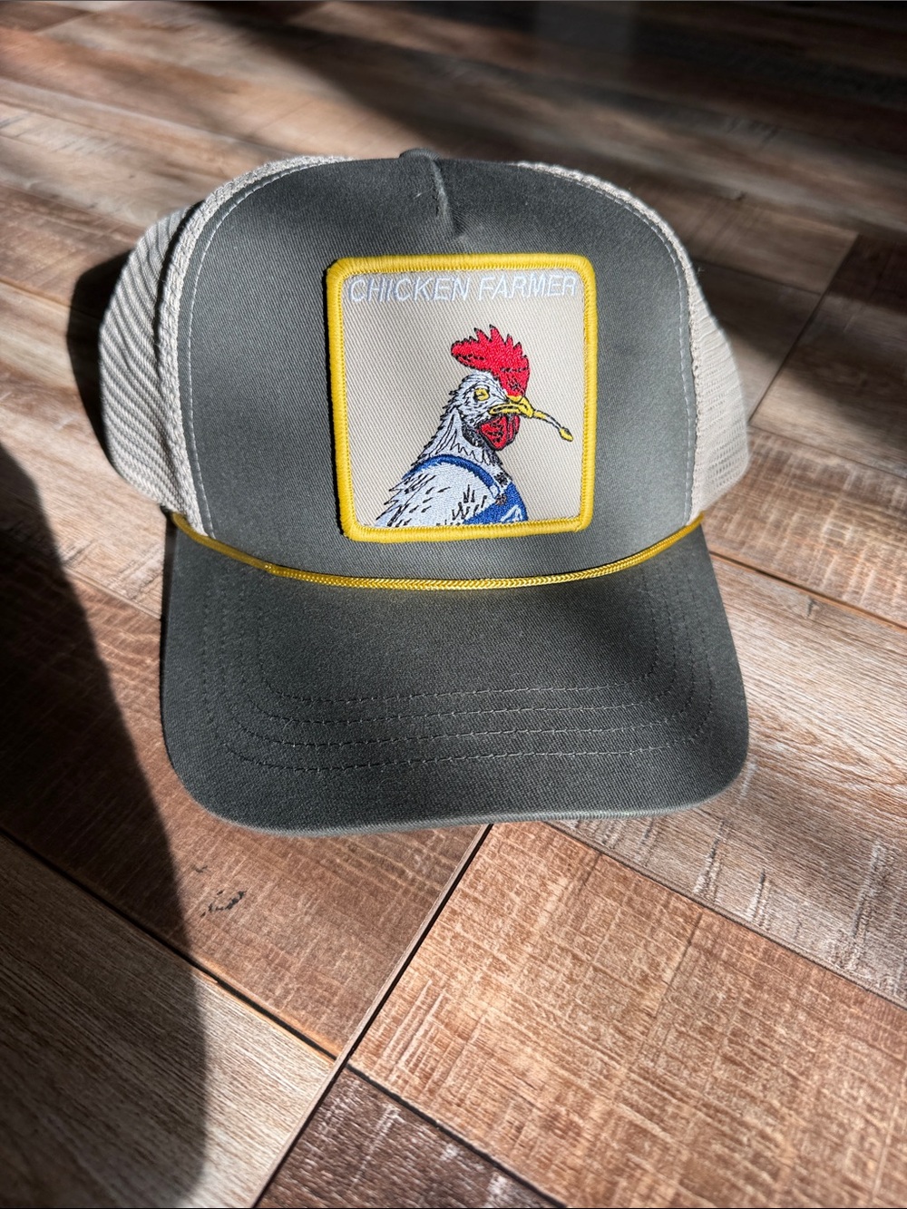 🐔🐓Chicken Farmer Trucker Hat NWT🐓🐔